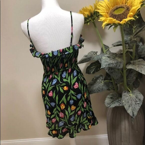 NWOT dress size M mini floral print - Picture 4 of 7